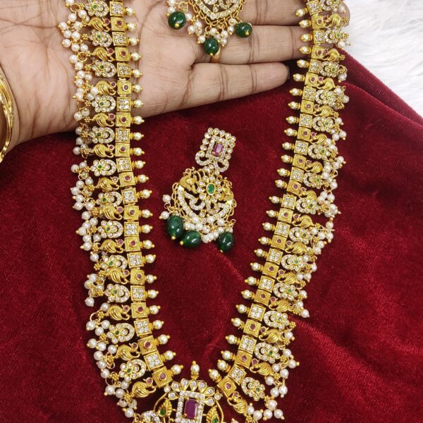 premium..quality..matt finish.. Heavy.. Gutta poosalu haram.