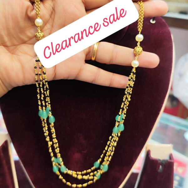 high quality.designer black crystals.. Chain..