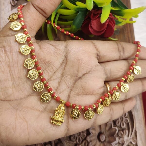 Beautiful high quality...pagadam coins ..chain ..