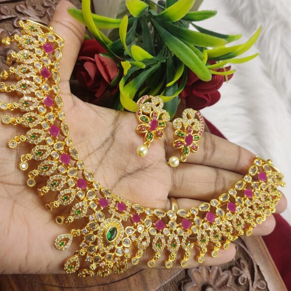 high quality gold finished princess necklace.